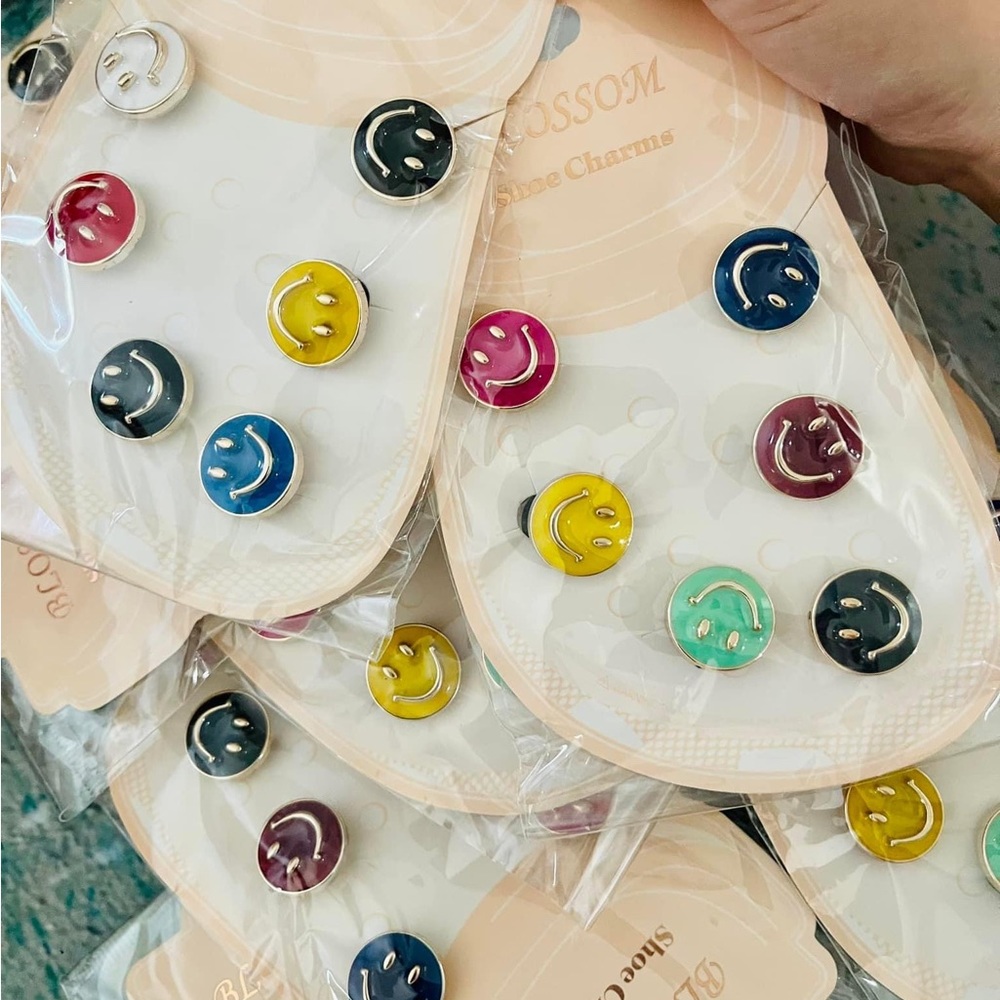 Brand New Smile Face Croc Charm Set